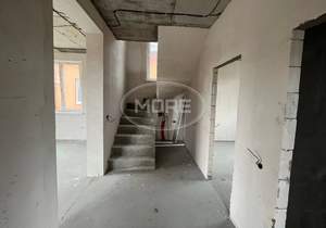 Дом 122м&sup2;, 2-этажный, участок 4 сот.  