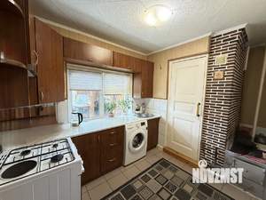 Дом 63м&sup2;, 2-этажный, участок 4 сот.  