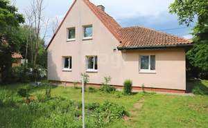 Дом 100м&sup2;, 2-этажный, участок 6 сот.  