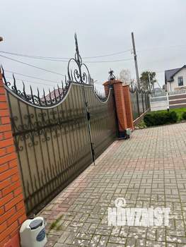 Дом 227м&sup2;, 2-этажный, участок 7 сот.  