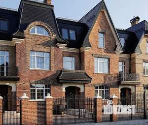 Дом 322м&sup2;, 3-этажный, участок 2 сот.  