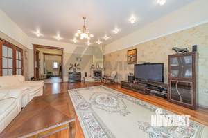 Таунхаус 470м&sup2;, 4-этажный, участок 5 сот.  