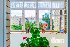 Дом 461м&sup2;, 3-этажный, участок 8 сот.  