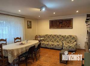 Дом 152м&sup2;, 3-этажный, участок 5 сот.  