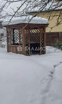 Дом 32м&sup2;, 2-этажный, участок 6 сот.  