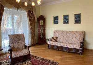 Дом 553м&sup2;, 3-этажный, участок 9 сот.  