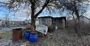 Дом 18м&sup2;, 2-этажный, участок 6 сот.  