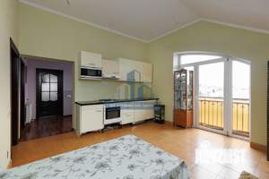 Дом 455м², 3-этажный, участок 1200 сот.  