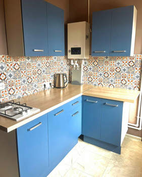 Дом 60м&sup2;, 2-этажный, участок 6 сот.  