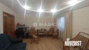 Дом 430м², 3-этажный, участок 12 сот.  