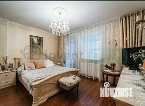 Дом 220м², 2-этажный, участок 6 сот.  