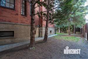 Дом 519м&sup2;, 3-этажный, участок 7 сот.  