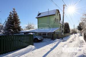 Дом 252м&sup2;, 4-этажный, участок 11 сот.  