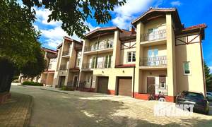 Таунхаус 181м&sup2;, 3-этажный, участок 3 сот.  