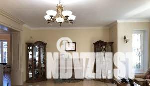 Дом 250м², 3-этажный, участок 6 сот.  