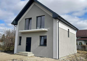 Дом 142м&sup2;, 2-этажный, участок 5 сот.  