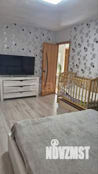 Дом 70м&sup2;, 2-этажный, участок 5 сот.  