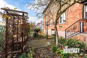 Дом 158м&sup2;, 3-этажный, участок 4 сот.  