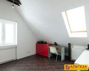 Дом 130м&sup2;, 3-этажный, участок 6 сот.  