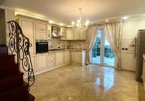 Дом 140м&sup2;, 2-этажный, участок 2 сот.  