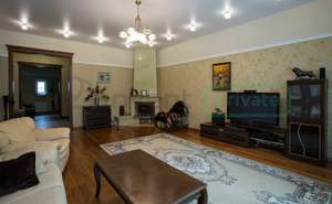 Дом 460м², 3-этажный, участок 5 сот.  