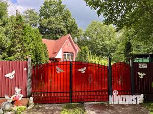 Дом 262м², 2-этажный, участок 20 сот.  