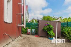 Дом 160м&sup2;, 3-этажный, участок 5 сот.  