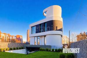 Дом 608м&sup2;, 3-этажный, участок 12 сот.  