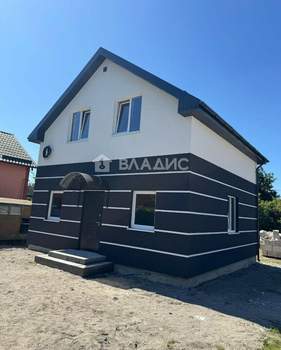 Дом 110м², 2-этажный, участок 4 сот.  