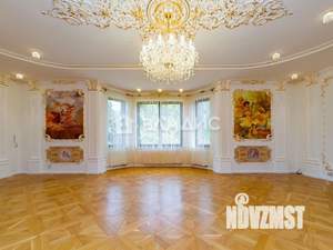 Дом 507м², 3-этажный, участок 14 сот.  