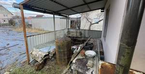 Дом 18м&sup2;, 2-этажный, участок 6 сот.  