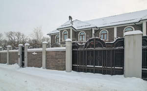 Дом 261м&sup2;, 3-этажный, участок 7 сот.  