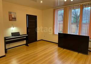 Дом 199м&sup2;, 2-этажный, участок 2 сот.  