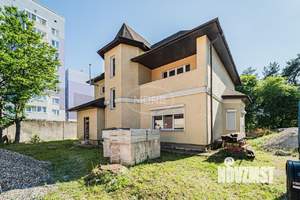 Дом 284м², 2-этажный, участок 7 сот.  