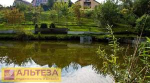 Дом 240м&sup2;, 3-этажный, участок 10 сот.  