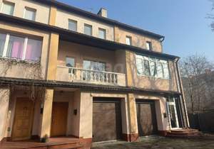 Дом 214м&sup2;, 2-этажный, участок 6 сот.  