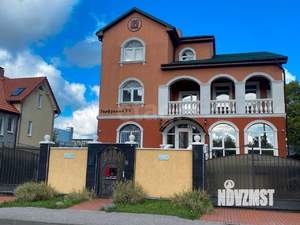 Дом 496м², 3-этажный, участок 7 сот.  