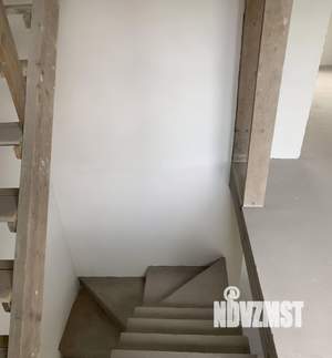 Дом 153м&sup2;, 3-этажный, участок 2 сот.  