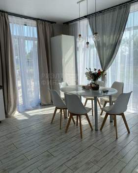 Дом 63м&sup2;, 1-этажный, участок 10 сот.  