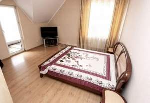 Дом 250м&sup2;, 3-этажный, участок 8 сот.  