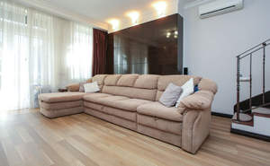 Дом 165м&sup2;, 3-этажный, участок 1 сот.  