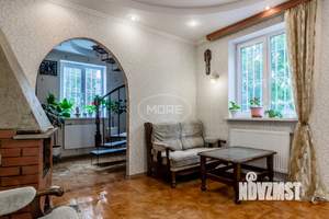Дом 171м², 2-этажный, участок 4 сот.  