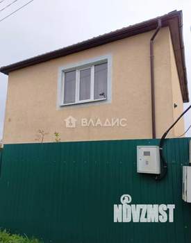 Дом 63м&sup2;, 2-этажный, участок 4 сот.  