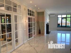 Коттедж 650м², 3-этажный, участок 21 сот.  