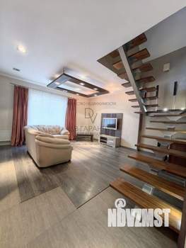 Дом 132м², 2-этажный, участок 8 сот.  