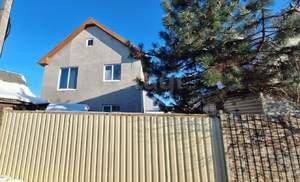 Дом 160м&sup2;, 2-этажный, участок 9 сот.  