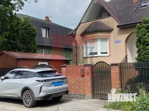 Дом 250м², 3-этажный, участок 8 сот.  