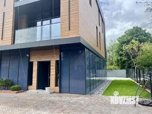 Таунхаус 260м², 3-этажный, участок 2 сот.  