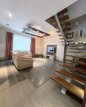 Дом 132м², 2-этажный, участок 8 сот.  