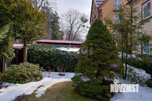 Дом 461м&sup2;, 3-этажный, участок 6 сот.  